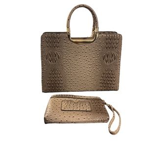 NWOT Dasein purse with matching wristlet 🍂